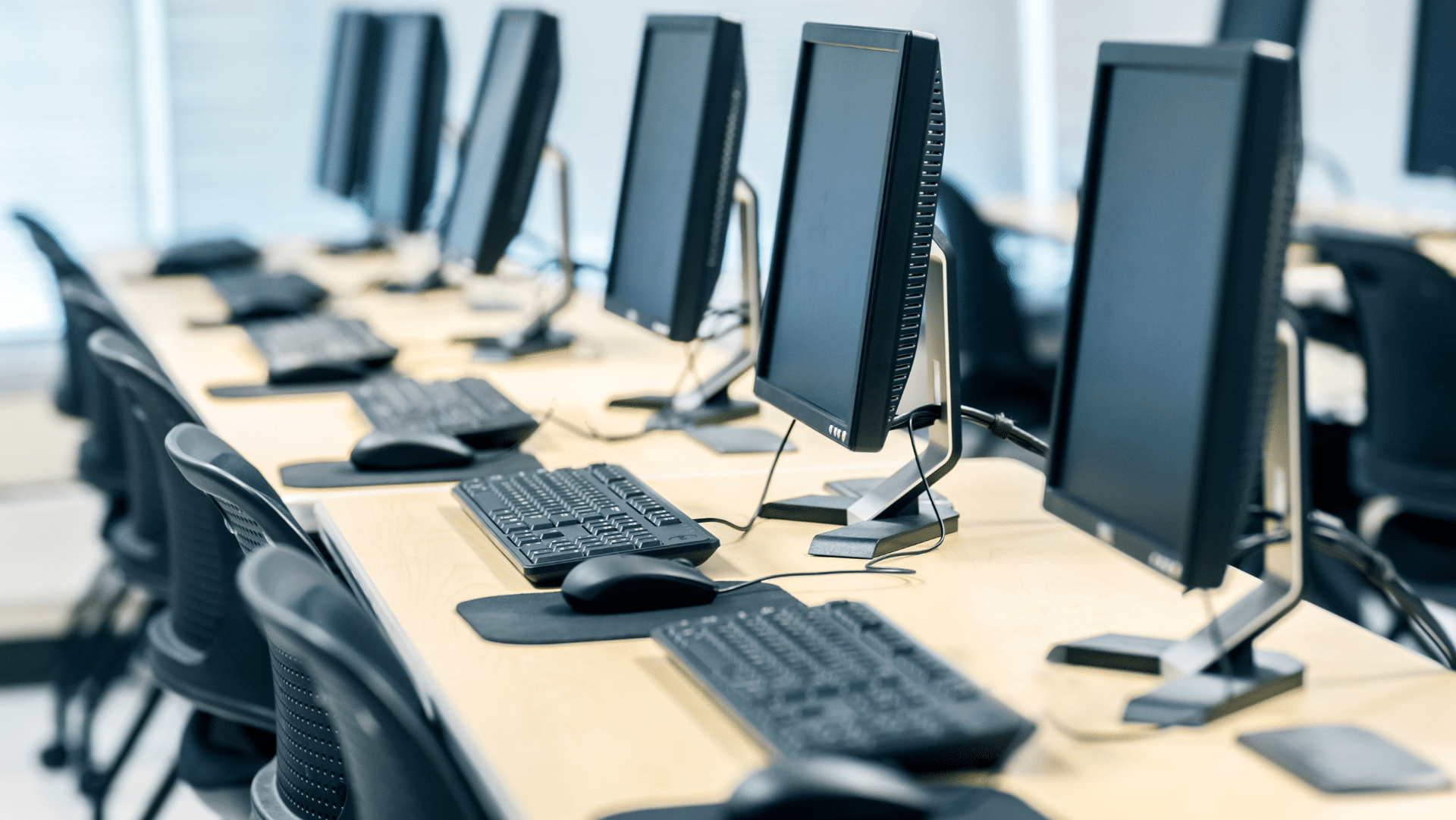 Read more about the article Are Business PCs Worth The Money?
